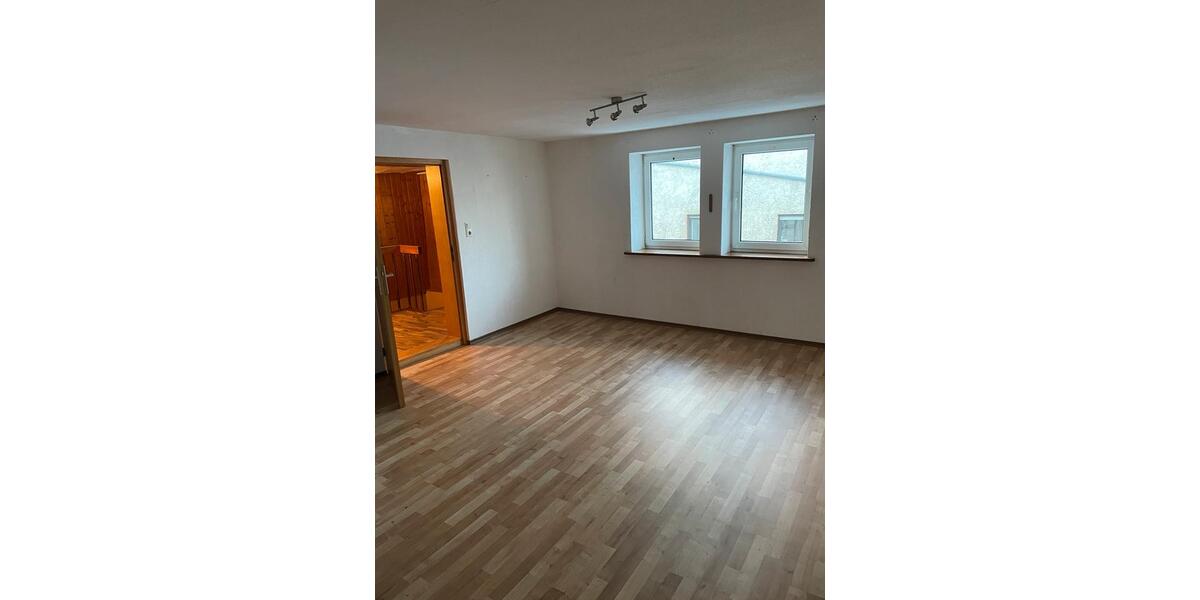 Einfamilienhaus Hessisch Lichtenau - 5 Zimmer, 121 m&sup2;, 85.000&euro; | Angebot:27027767