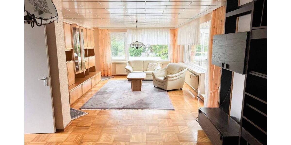 Etagenwohnung Kassel Wolfsanger/Hasenhecke - 3 Zimmer, 148 m&sup2;, 225.000&euro; | Angebot:26908868