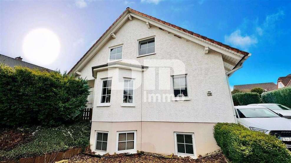 Haus zum Kaufen in Grebenstein 274.900 € 120.24 m²