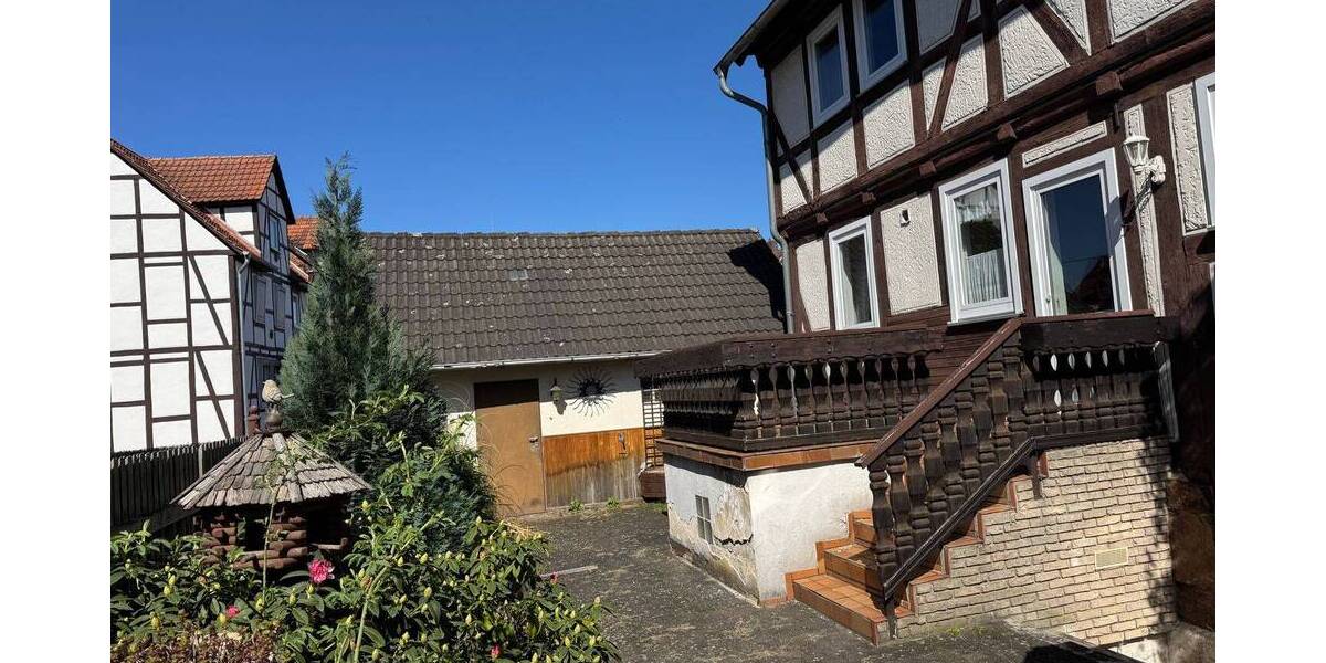 Mehrfamilienhaus, Wohnhaus Niestetal Sandershausen - 7 Zimmer, 203 m&sup2;, 299.000&euro; | Angebot:26450421