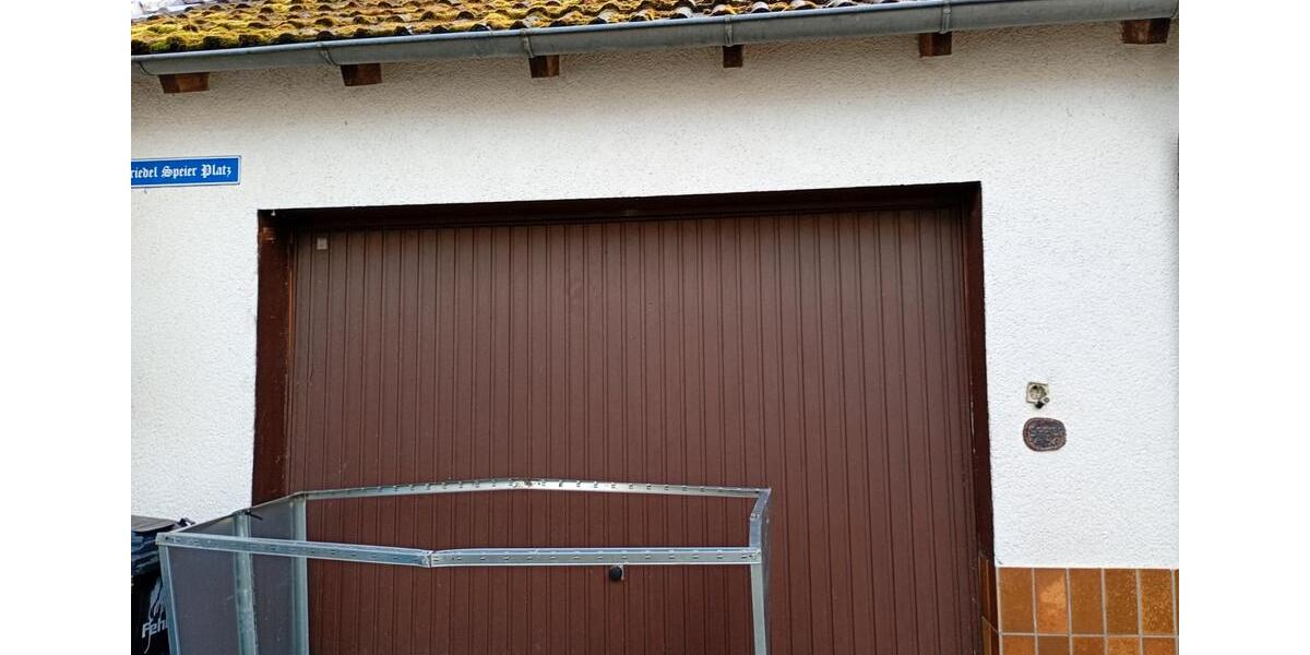 Mehrfamilienhaus, Wohnhaus Gudensberg - 7 Zimmer, 150 m&sup2;, 80.000&euro; | Angebot:26522233