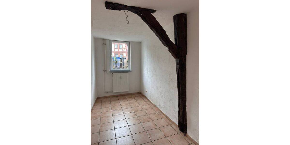 Etagenwohnung Fritzlar - 4 Zimmer, 90 m&sup2;, 650&euro; | Angebot:26917526