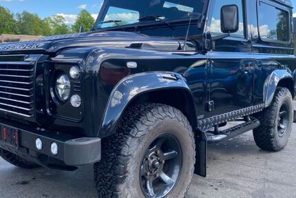 Land Rover Defender 129.000 km 43.399 &euro; Fuldatal (Kassel) 34233