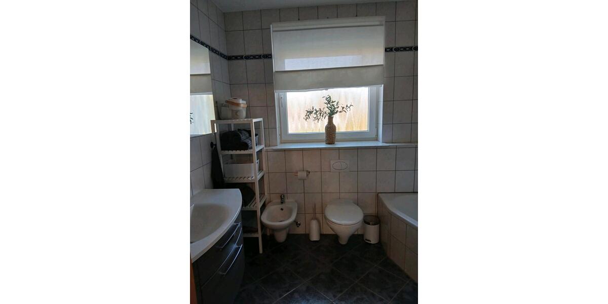 Etagenwohnung Kassel Bettenhausen - 5 Zimmer, 130 m&sup2;, 1.300&euro; | Angebot:26330033