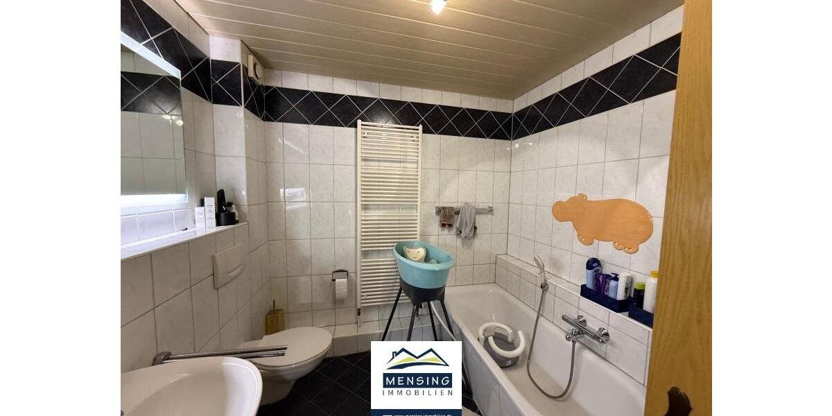 Reihenhaus Reinhardshagen - 5 Zimmer, 130 m&sup2;, 1.050&euro; | Angebot:26028573