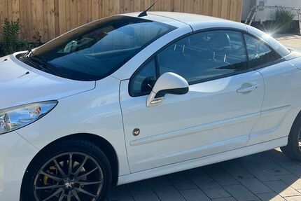 Peugeot 207 109.000 km 5.600 &euro; Trendelburg 34388