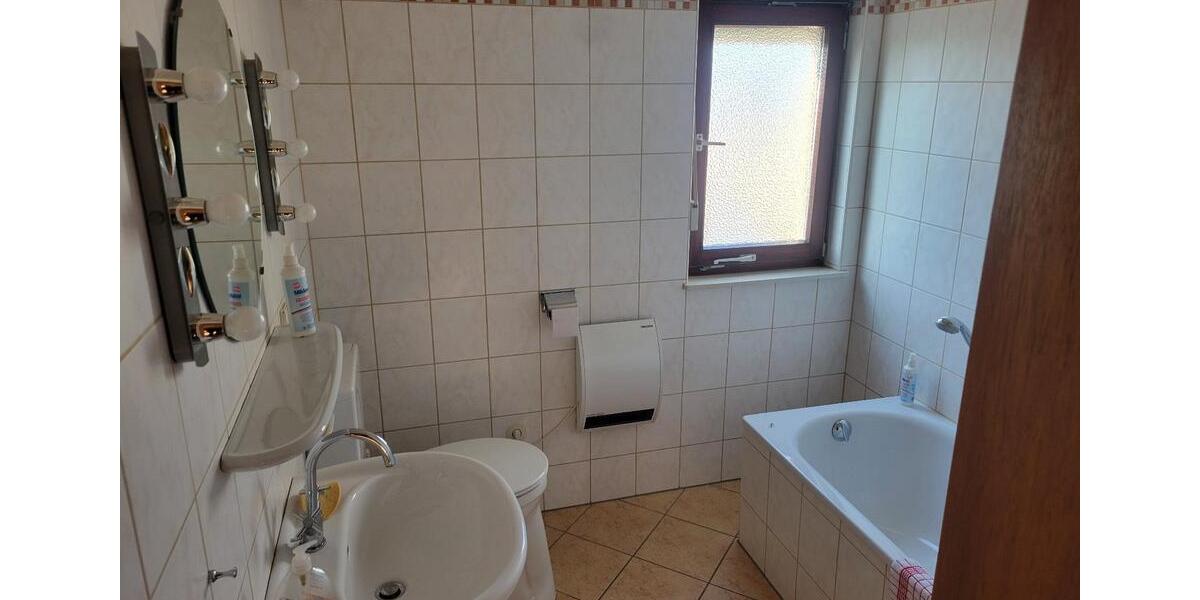 Doppelhaushälfte Hofgeismar - 6 Zimmer, 140 m&sup2;, 289.000&euro; | Angebot:25332823