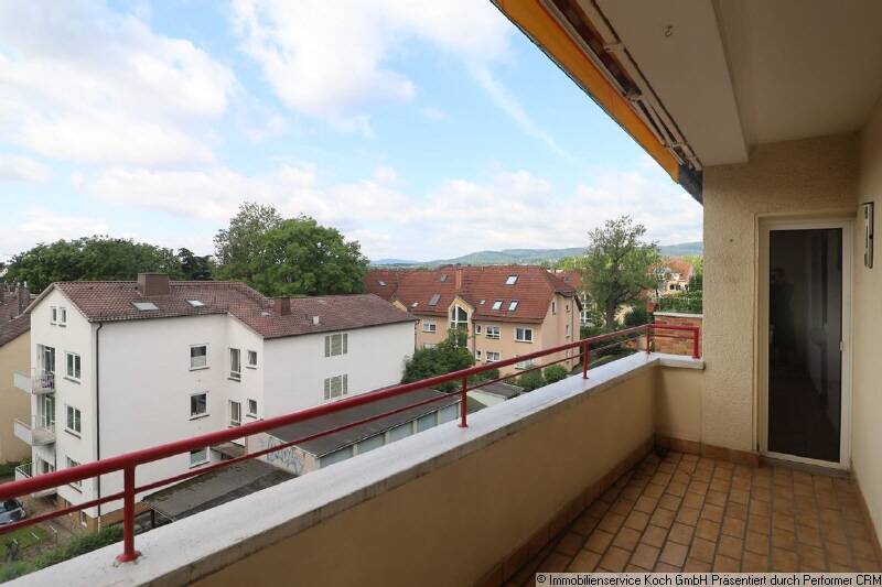 Geräumige 4 ZKB Wohnung in der Wilhemshöherallee