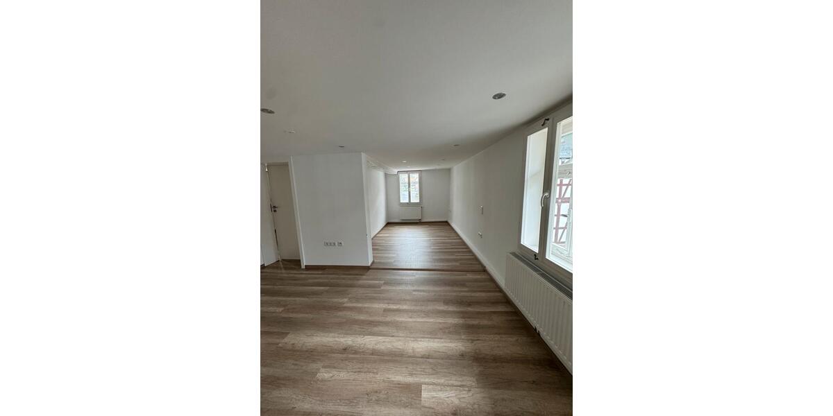 Etagenwohnung Baunatal - 3 Zimmer, 109 m&sup2;, 1.200&euro; | Angebot:27623675