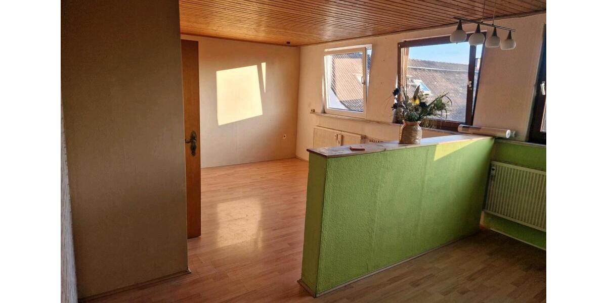 Dachgeschoßwohnung Immenhausen - 3 Zimmer, 58 m&sup2;, 350&euro; | Angebot:24663898