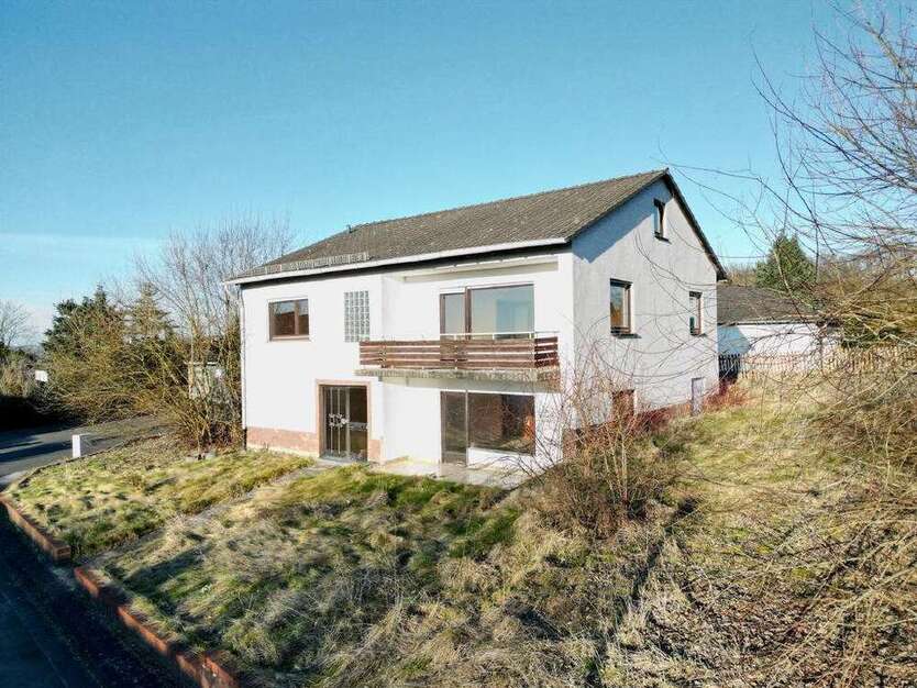Haus zum Kaufen in Felsberg 198.000 € 165 m²