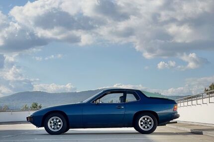 Porsche 924