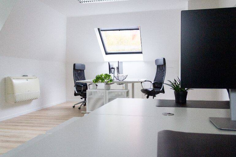 Fix-Desk Schreibtische in unserem Coworking-Space - All-in-Miete