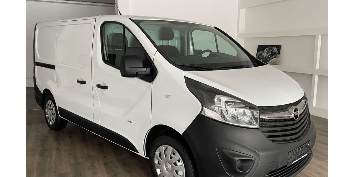 Opel Vivaro 187.723 km 7.499 &euro; Baunatal 34225