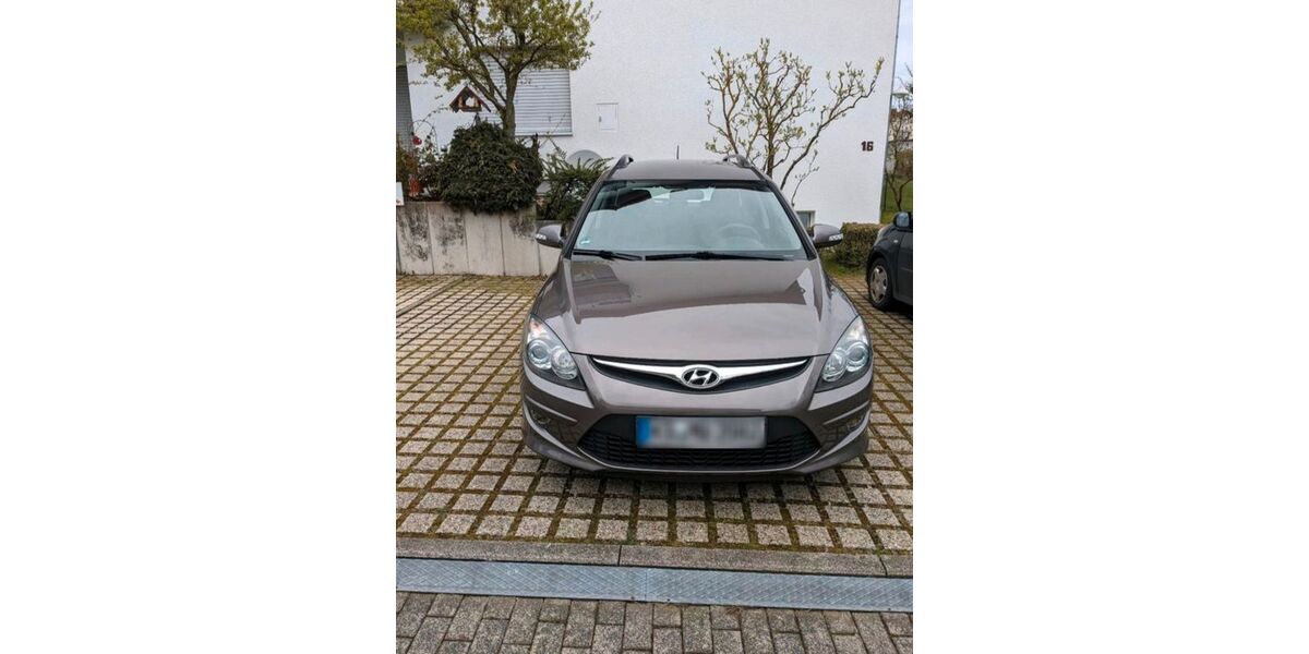 Hyundai i30 212.000 km 2.800 &euro; Kassel 34134