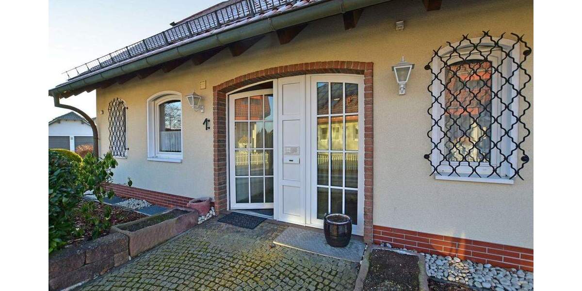 Einfamilienhaus Wolfhagen - 4 Zimmer, 150 m&sup2;, 1.100&euro; | Angebot:24789072
