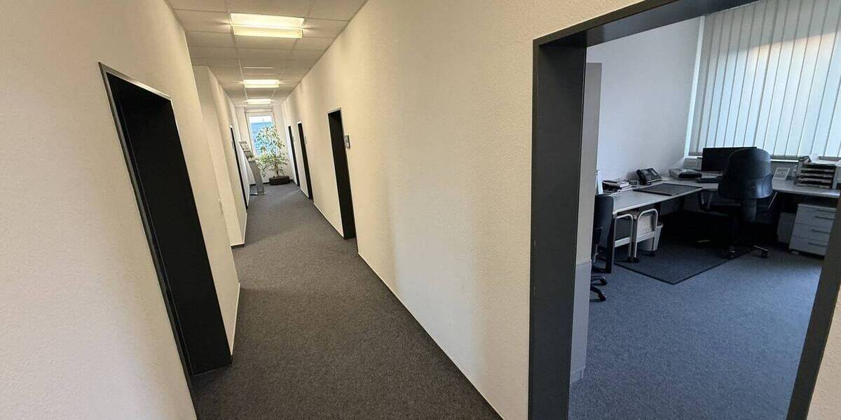 Gewerbeobjekt Kassel Waldau - 7 Zimmer, 2 m&sup2;, 2.100.000&euro; | Angebot:26696191