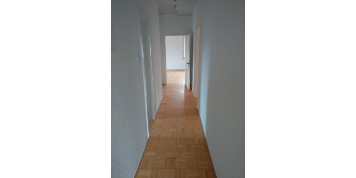 großzügige 3 ZKB Wohnung mit Dachterrasse und Stellplatz 3 zimmer