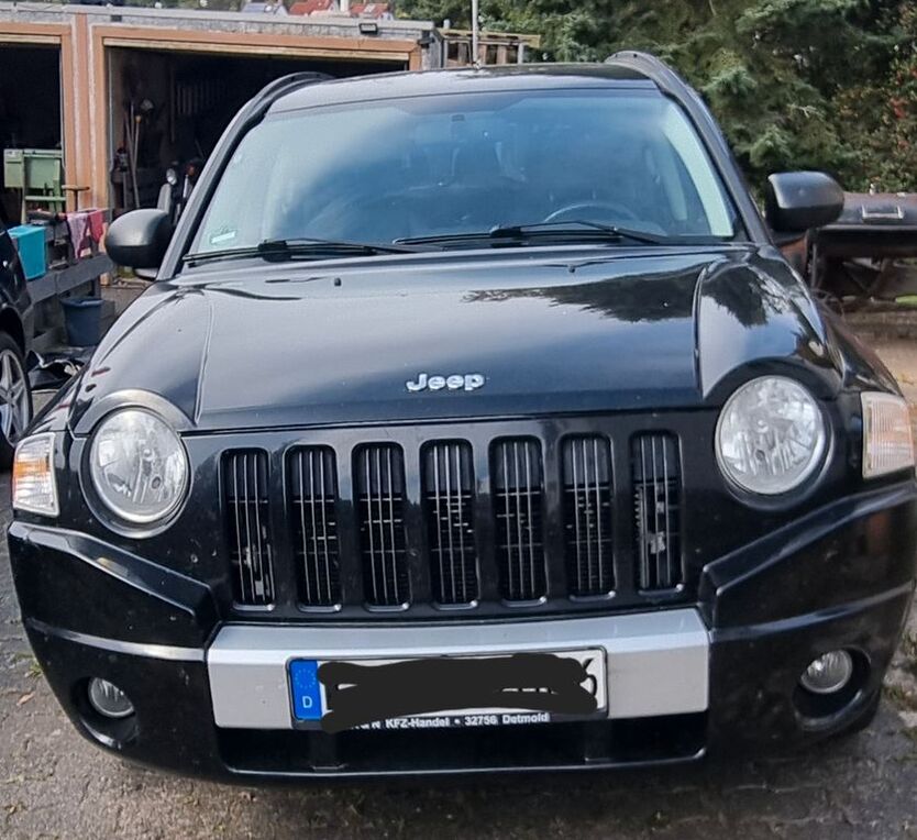 Jeep Compass 154.925 km 3.999 € Helsa 34298