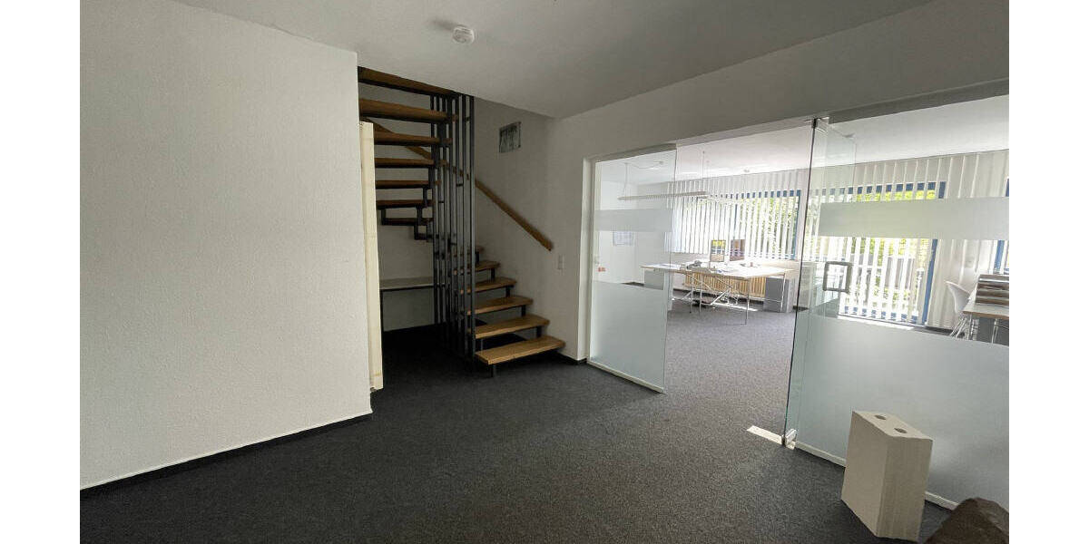 Charmante Doppelhaushälfte mit viel Potential in ruhiger Lage von Vellmar! 9 zimmer