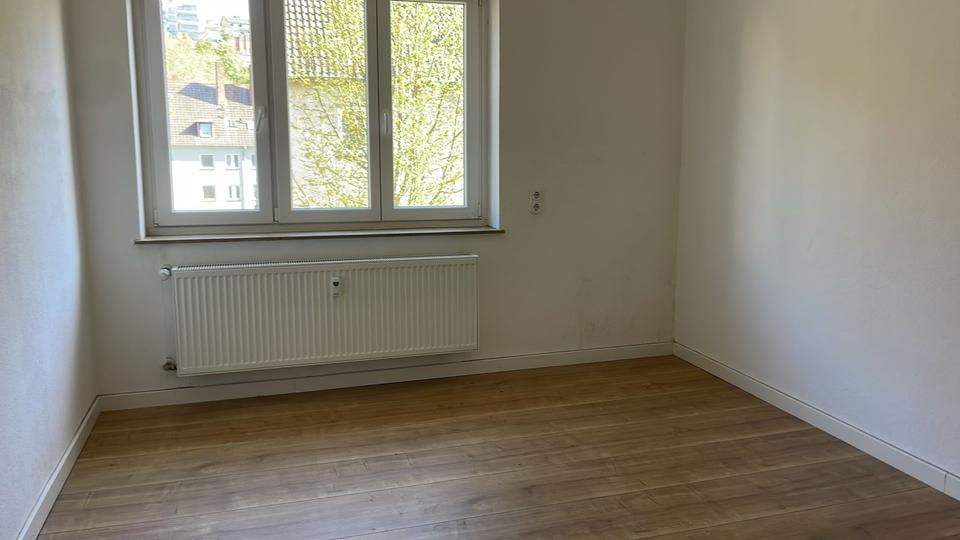 Etagenwohnung Kassel Südstadt - 4 Zimmer, 80 m&sup2;, 350&euro; | Angebot:26337439