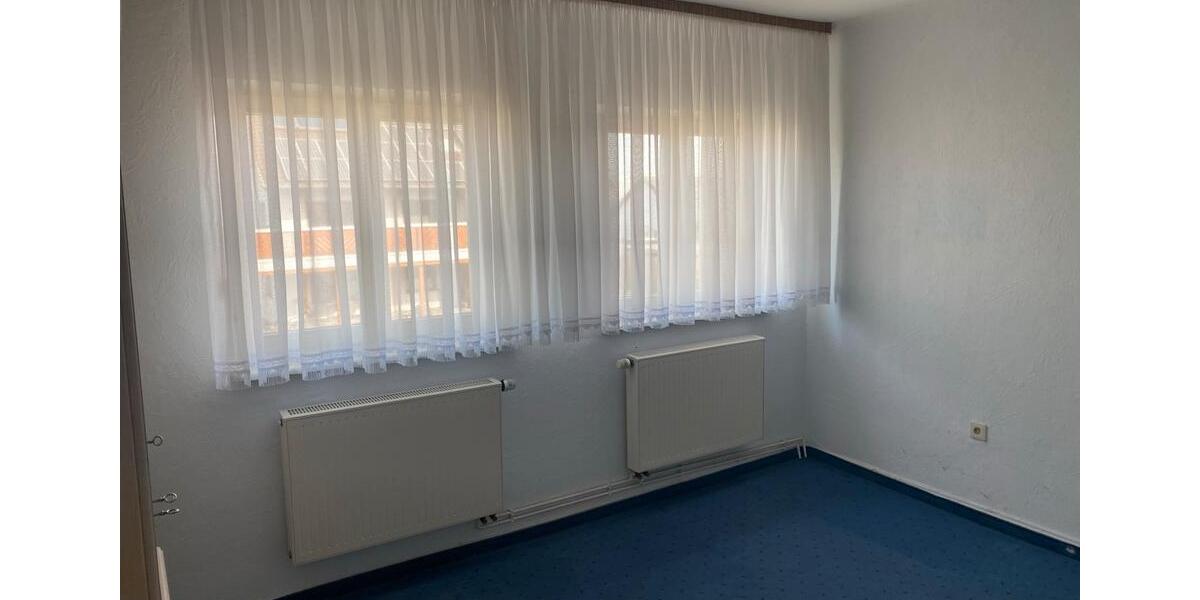 Doppelhaushälfte Bad Emstal - 6 Zimmer, 136 m&sup2;, 1.200&euro; | Angebot:24788878