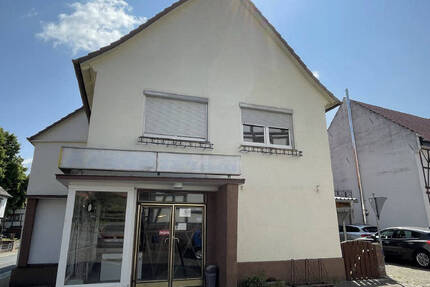 Vielseitiges Wohn- und Geschäftshaus in ruhiger Lage von Hofgeismar-Hümme! 7 zimmer