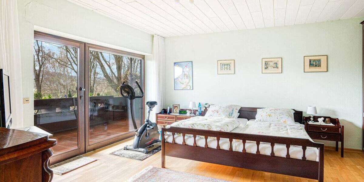 Einfamilienhaus Kassel / Niederzwehren Süsterfeld/Helleböhn - 7 Zimmer, 268 m&sup2;, 769.000&euro; | Angebot:26308833