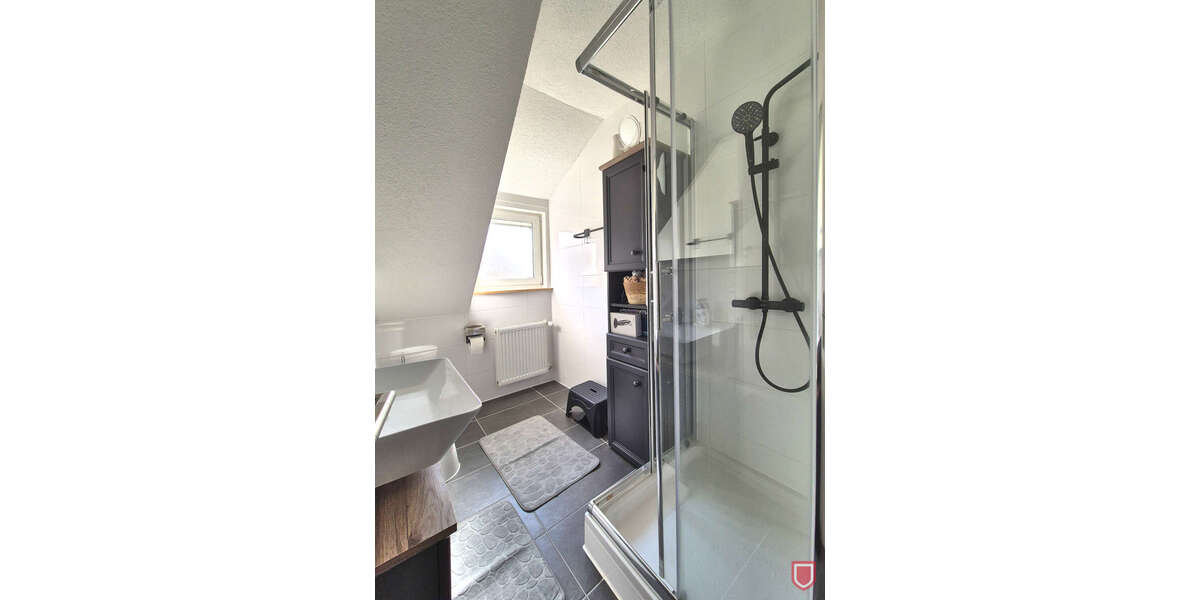 Einfamilienhaus Kassel / Kirchditmold Kirchditmold - 8 Zimmer, 166 m&sup2;, 499.000&euro; | Angebot:26015092