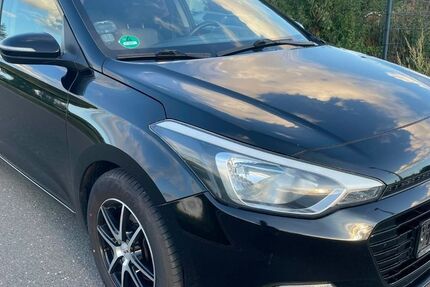 Hyundai i20 154.000 km 5.600 &euro; Niestetal 34266