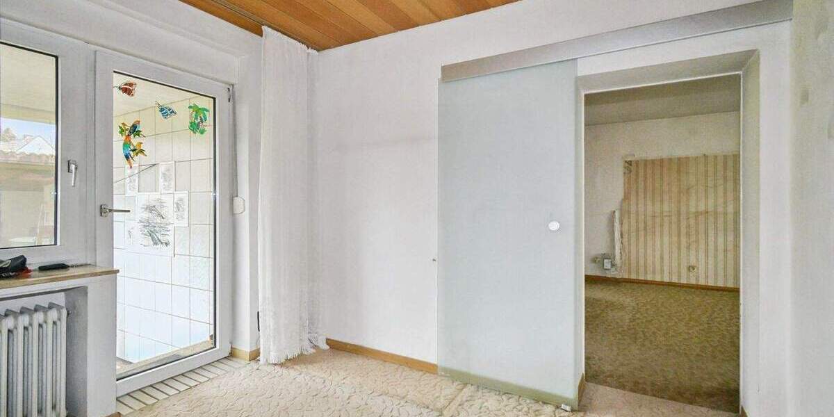 Ruhig gelegenes Zweifamilien-Doppelhaus - Ideal für Familie oder Mehrgenerationenwohnen 8 zimmer