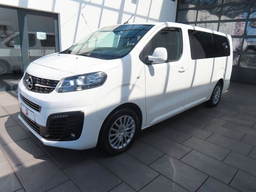 Zafira Life
