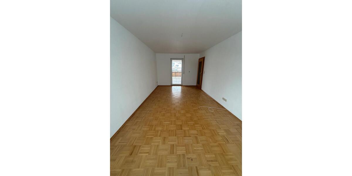Etagenwohnung Kassel Philippinenhof-Warteberg - 6 Zimmer, 130 m&sup2;, 1.000&euro; | Angebot:25283268