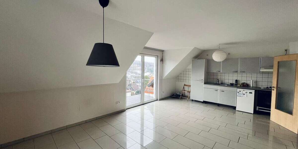 Etagenwohnung Helsa - 3 Zimmer, 83 m&sup2;, 650&euro; | Angebot:25352043