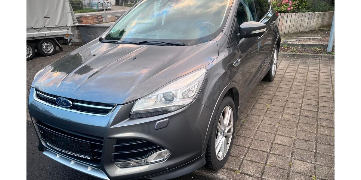 Ford Kuga 161.500 km 8.800 &euro; Kassel 34123