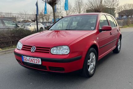 VW Golf 143.000 km 3.290 &euro; Hann. Münden 34346