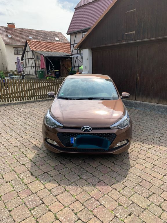 i20
