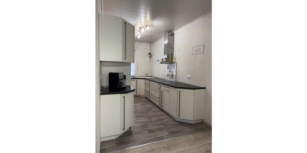 Einfamilienhaus Gudensberg - 8 Zimmer, 180 m&sup2;, 379.000&euro; | Angebot:24565186