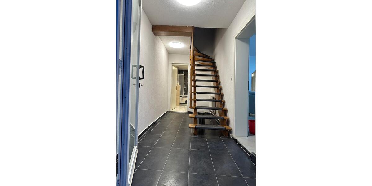 Einfamilienhaus Grebenstein - 6 Zimmer, 140 m&sup2;, 185.000&euro; | Angebot:26232358