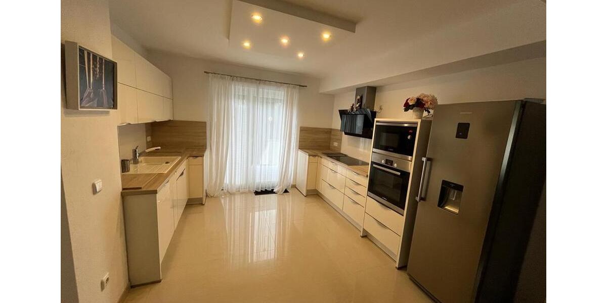 Etagenwohnung Kassel Niederzwehren - 4 Zimmer, 110 m&sup2;, 1.590&euro; | Angebot:24832070