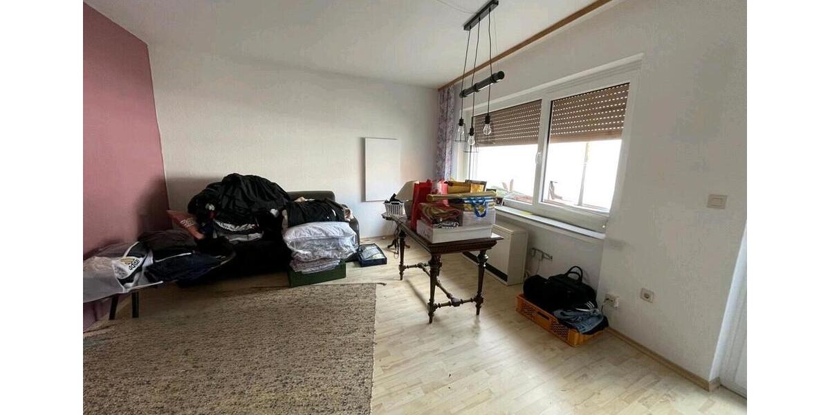 Einfamilienhaus Hofgeismar - 7 Zimmer, 216 m&sup2;, 119.000&euro; | Angebot:27108640
