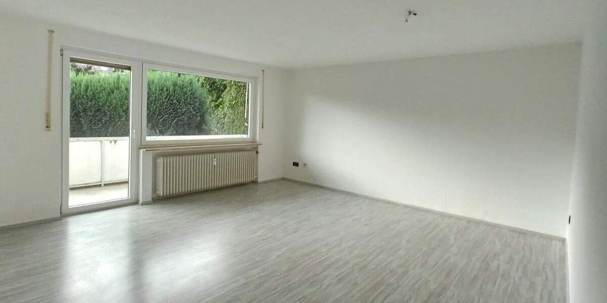 Etagenwohnung Kassel Harleshausen - 3 Zimmer, 95 m&sup2;, 830&euro; | Angebot:23866145