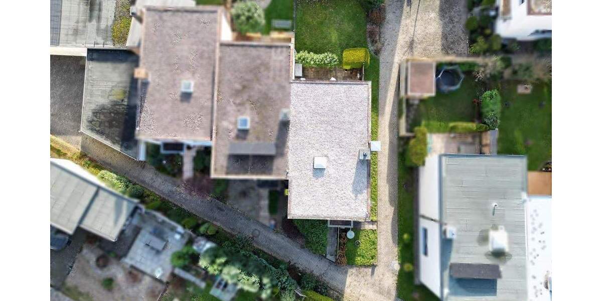 ***Charmantes Reiheneckhaus mit Garage, Terrasse und Garten*** 4 zimmer