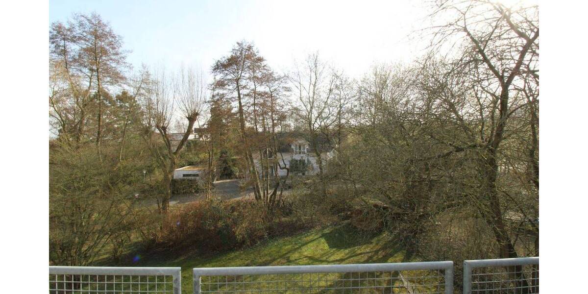 Etagenwohnung Kassel Nordshausen - 4 Zimmer, 132 m&sup2;, 349.000&euro; | Angebot:26189705