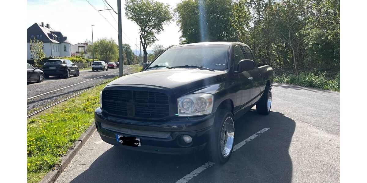 Dodge RAM 407.000 km 9.500 &euro; Kassel 34130