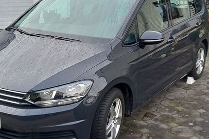 VW Touran 35.000 km 22.900 &euro; felsberg 34587