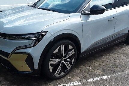 Renault Megane E-TECH 22.400 km 29.900 &euro; Witzenhausen 37213