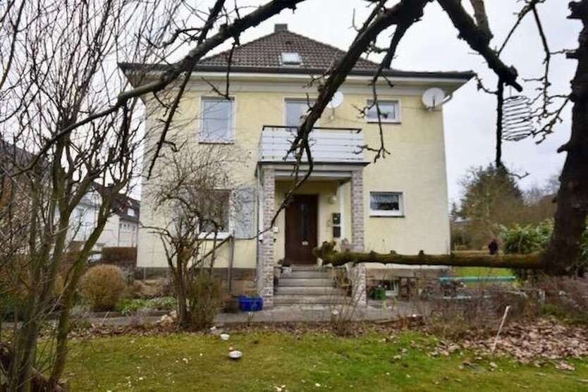 Haus zum Kaufen in Kassel 500.000 € 175 m²