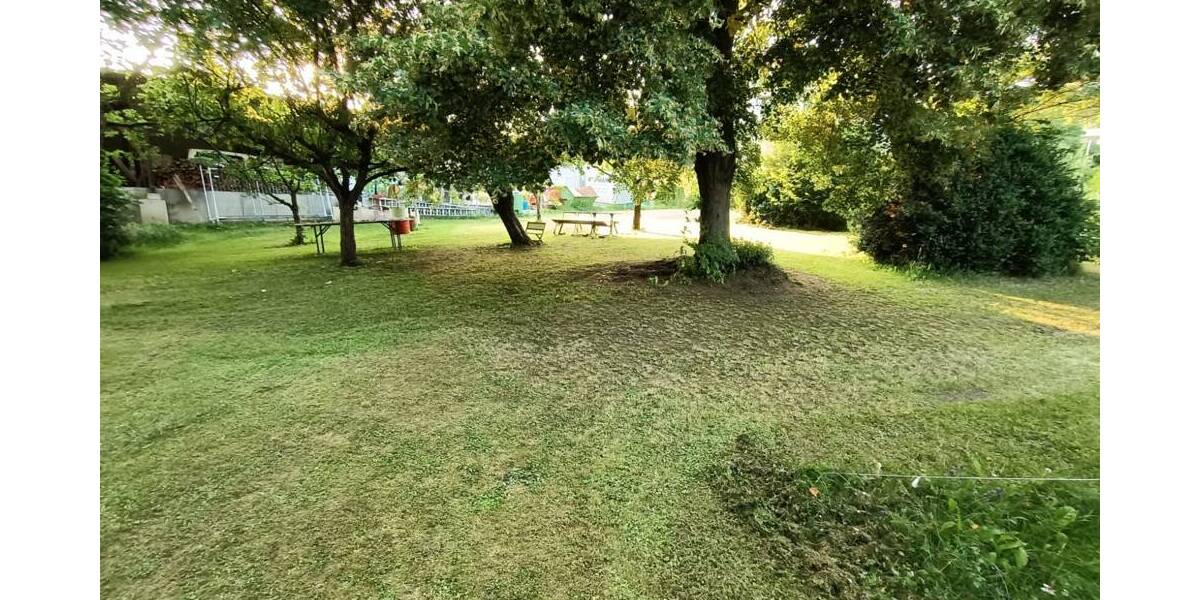 Gewerbeobjekt in Hessisch Lichtenau, OT Walburg mit großzügigem Grundstück zimmer