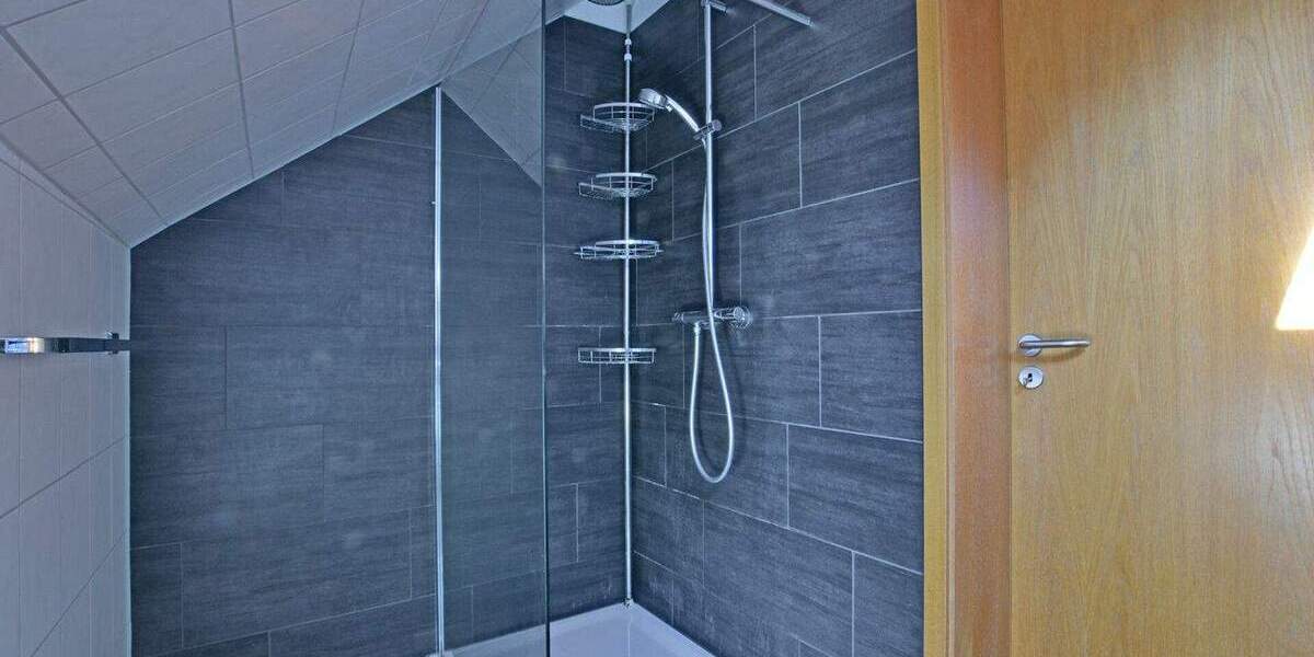 Reihenendhaus Hessisch Lichtenau - 7 Zimmer, 226 m&sup2;, 230.000&euro; | Angebot:26432911